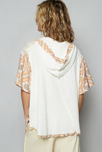 Vintage Patch V-Neck Hoodie Top (Off White)