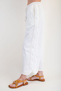 Mineral Washed Denim  (White)