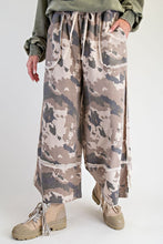 Camouflage Print Washed Terry Cloth Pants