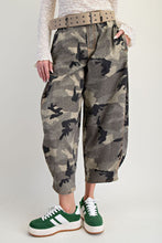 Washed Camo Twill Barrel Pants (Olive Grey)