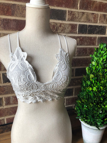 Sweet Talkin Scalloped Lace Bralette (Dove)