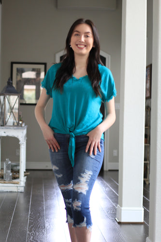 Judy Blue Distressed Raw Hem Capri
