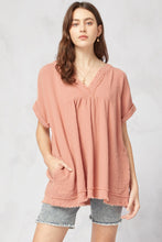 Miren Crinkled V-Neck Short Sleeve Top (Salmon)