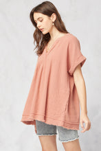 Miren Crinkled V-Neck Short Sleeve Top (Salmon)