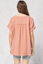 Miren Crinkled V-Neck Short Sleeve Top (Salmon)