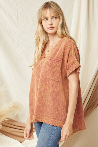 Myka Crinkled V-Neck Short Sleeve Top w/Pocket (Marsala)