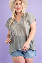 Caroline Tiered Ruffle Sleeve Blouse Curvy (Cool Grey)