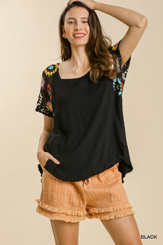 Donna Crochet Sleeve Frayed Top (Black)
