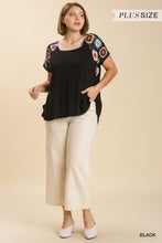 Donna Crochet Sleeve Frayed Curvy Top (Black)